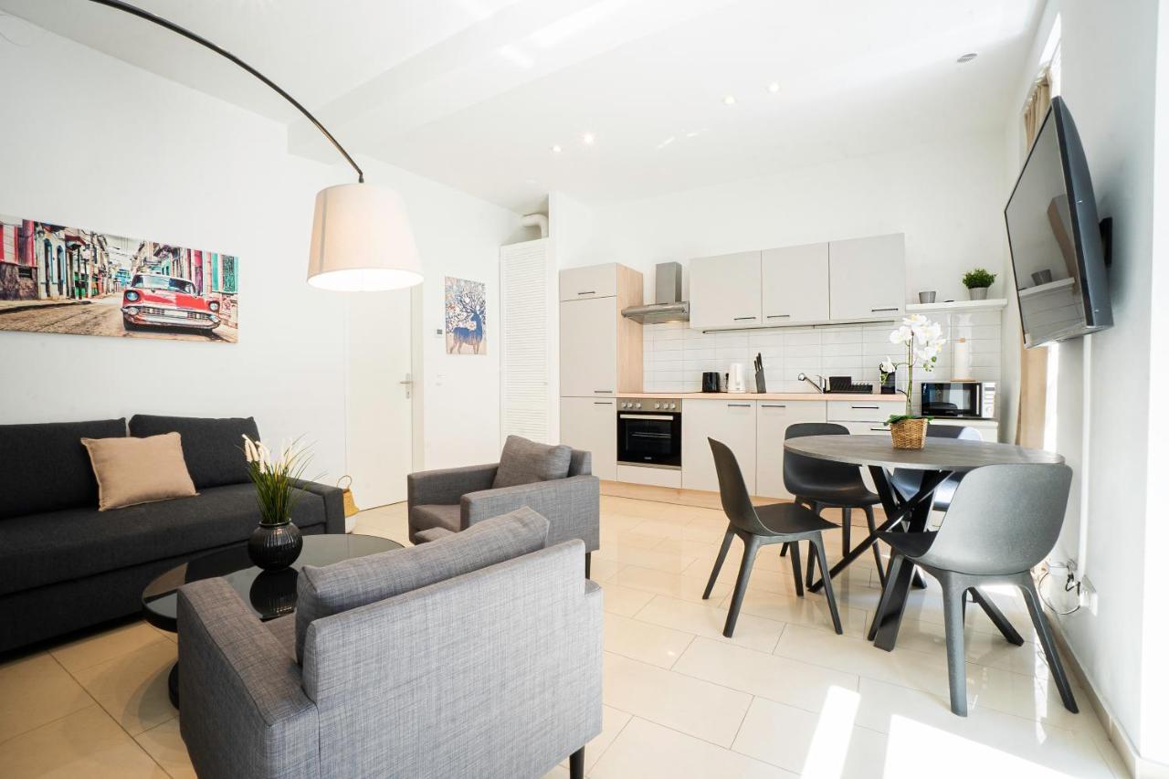 Chic Newly-Renovated Apartment Steps From Subway In Vienna'S Hernals District Exterior photo