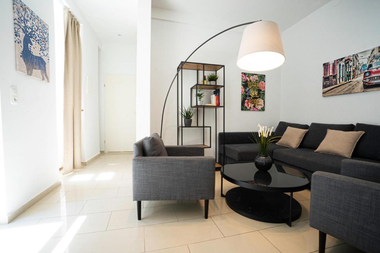 Chic Newly-Renovated Apartment Steps From Subway In Vienna'S Hernals District Exterior photo