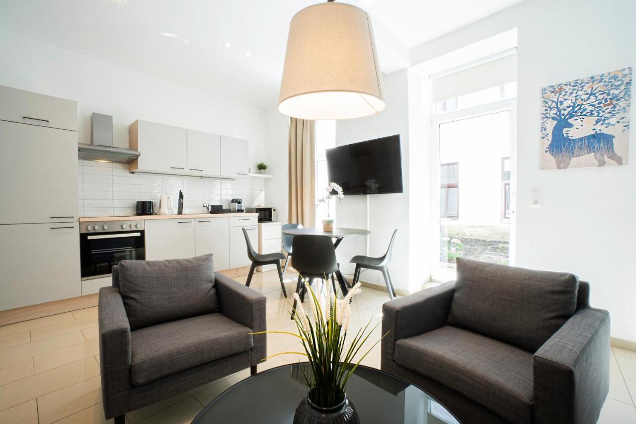 Chic Newly-Renovated Apartment Steps From Subway In Vienna'S Hernals District Exterior photo